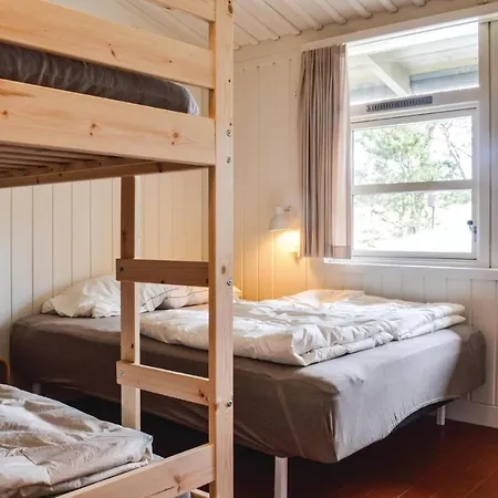 Two Bedroom Holiday In * גיללייה