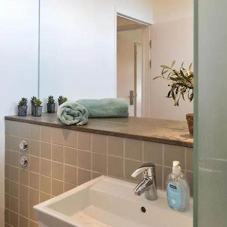 בית נופש Two Bedroom Holiday In *